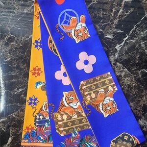 Vibrant Tiger Print Scarf